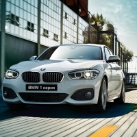 BMW 1ER hatchback 5d: спереди слева