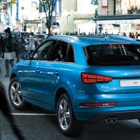 Audi Q3: сзади слева