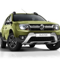 Renault Duster: спереди справа снизу